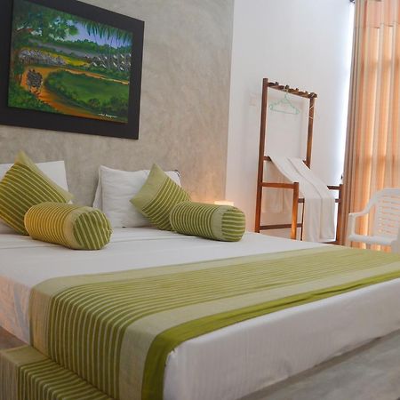Diamond Lake Tourist Rest Anuradhapura Exteriör bild