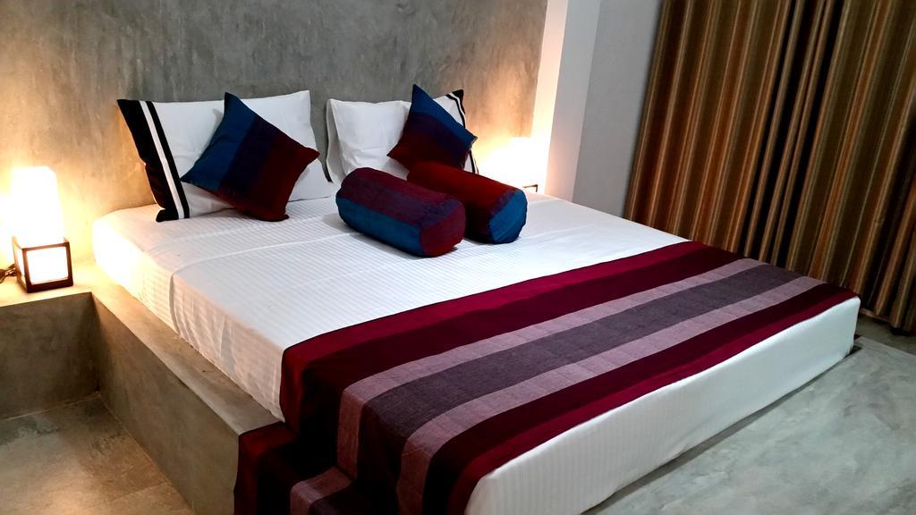 Diamond Lake Tourist Rest Anuradhapura Exteriör bild