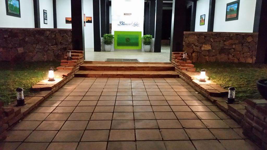 Diamond Lake Tourist Rest Anuradhapura Exteriör bild