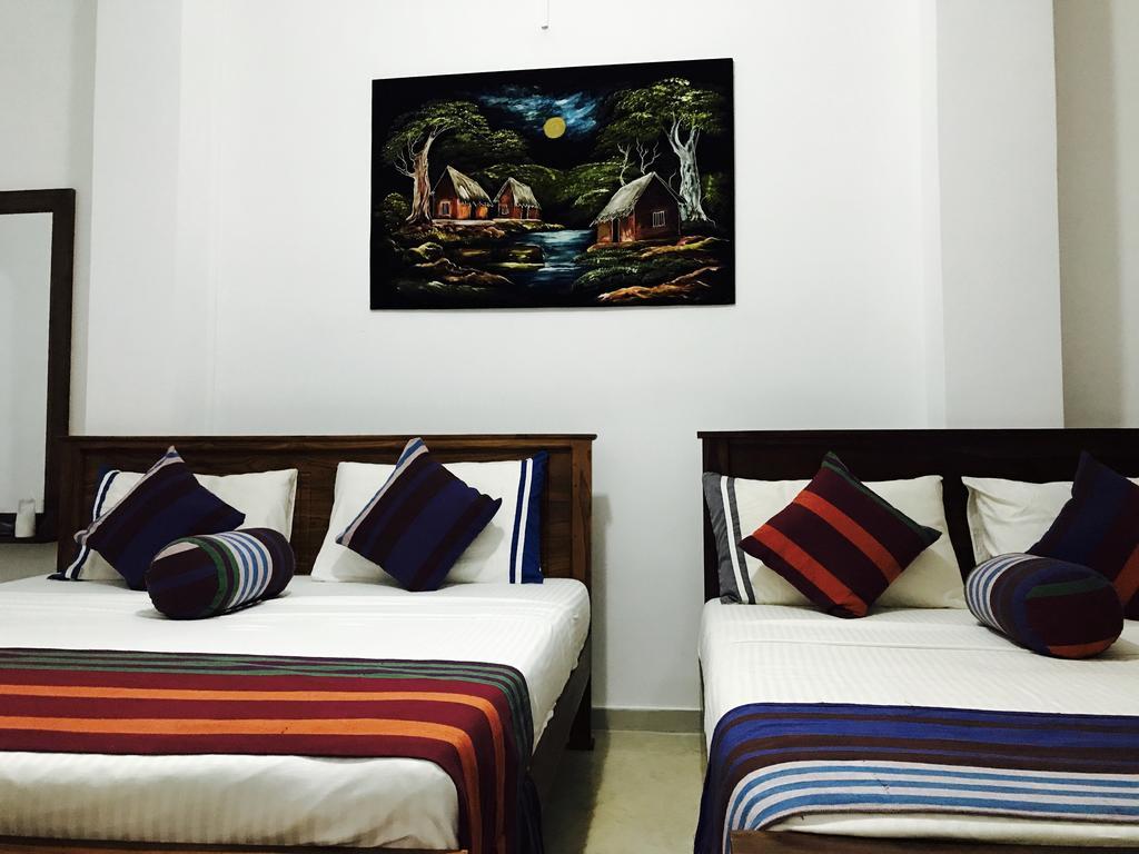 Diamond Lake Tourist Rest Anuradhapura Exteriör bild