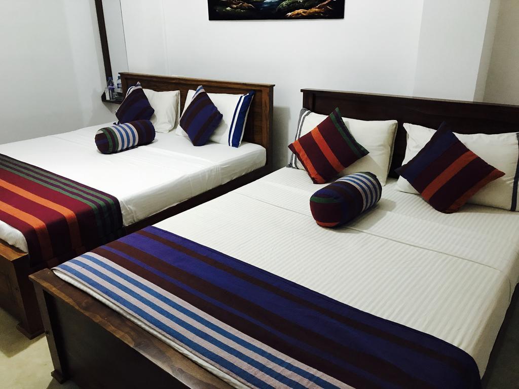 Diamond Lake Tourist Rest Anuradhapura Exteriör bild