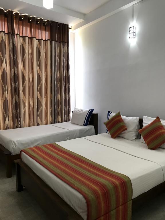 Diamond Lake Tourist Rest Anuradhapura Exteriör bild