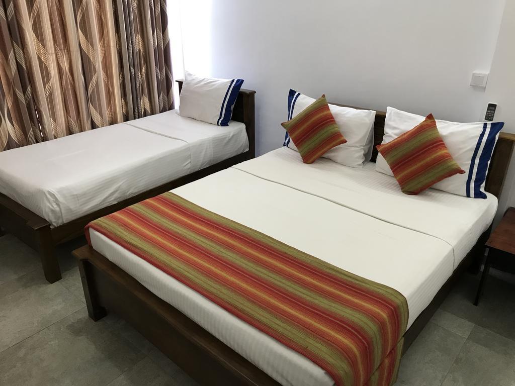 Diamond Lake Tourist Rest Anuradhapura Exteriör bild